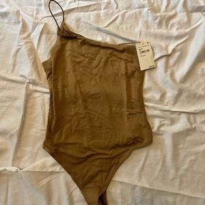 Good American Pecan Bodysuit NWT!